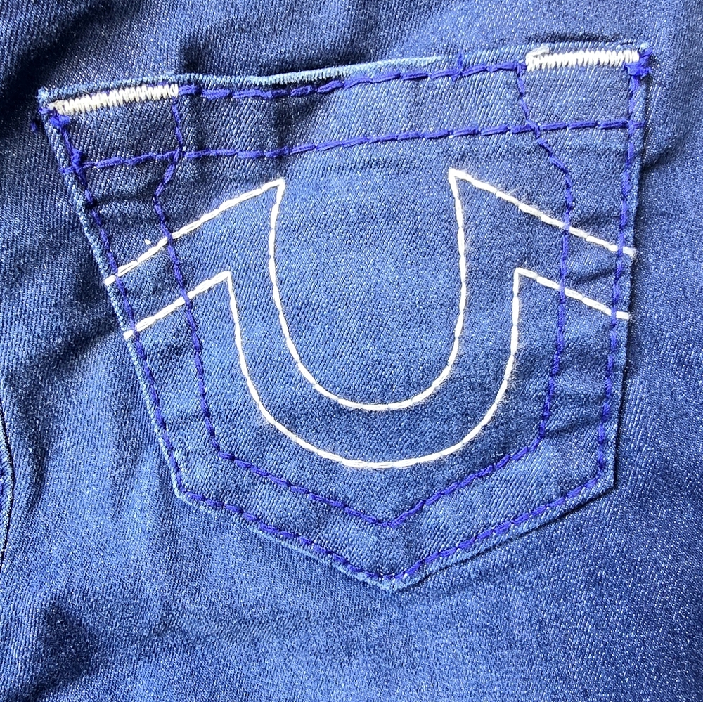 True Religion Riley Shorts - Picture 6 of 9